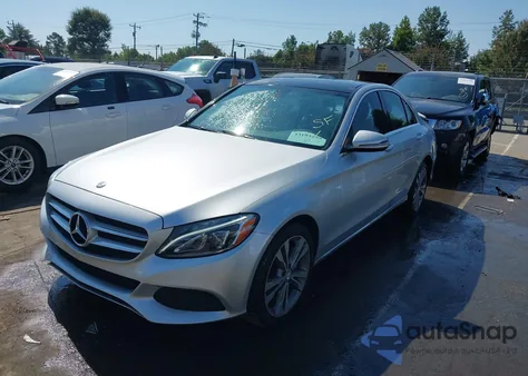 2016 Mercedes-Benz C 300 4Matic из США, поврежденный, VIN 55SWF4KB4GU167793